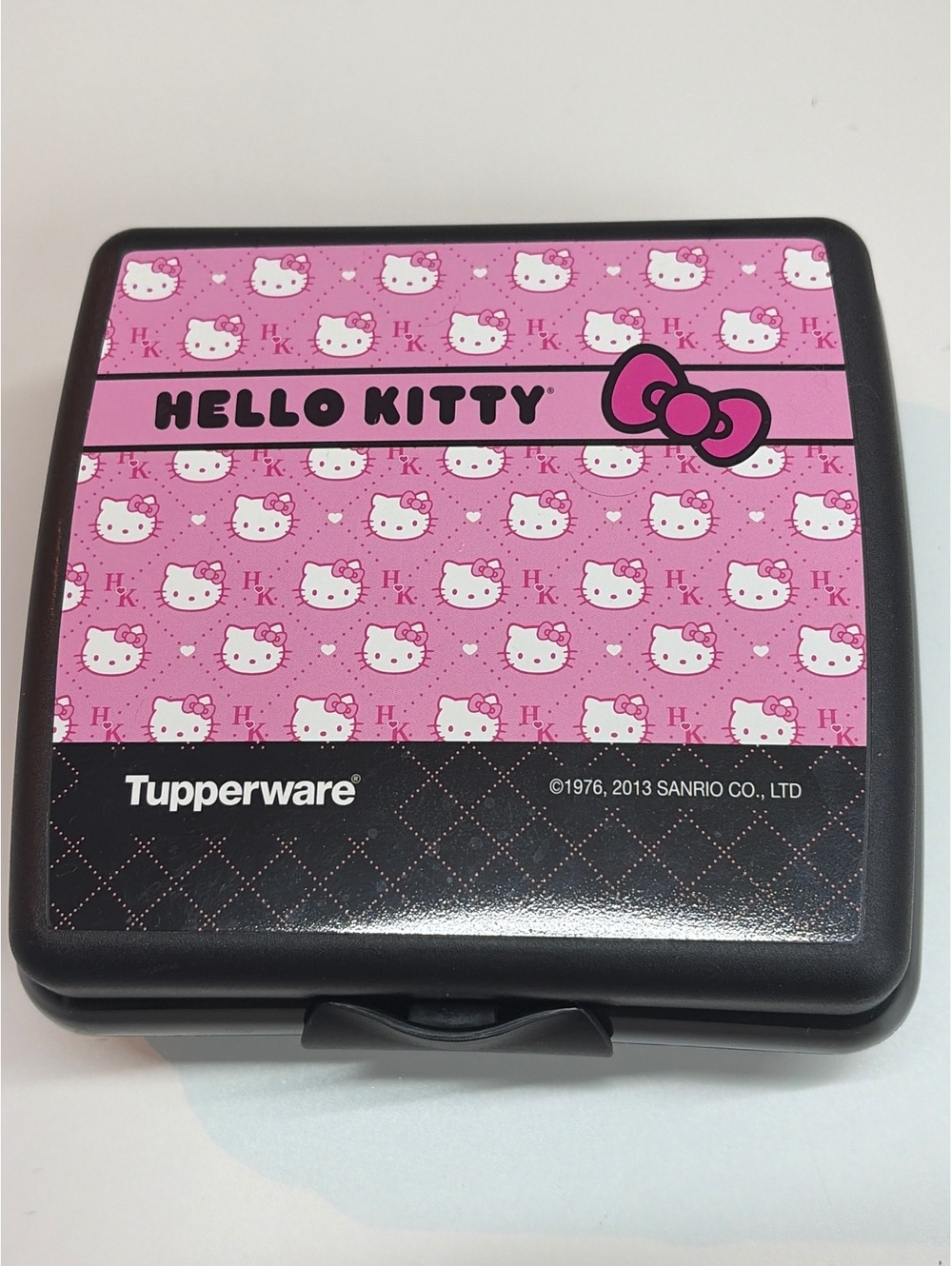 Tupperware Hello Kitty Square Sandwich Keeper Container Pink Black